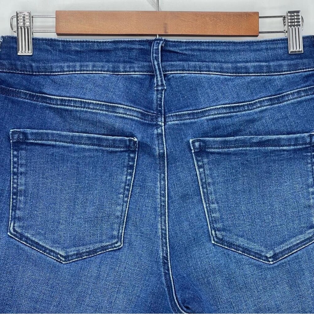Nine West Women’s Jeans Shorts Size 4 Blue Denim Jean Ripped Hem - Picture 6 of 16